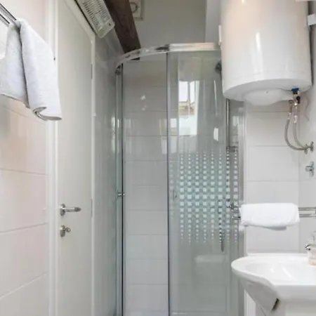 Central Apartments Apartman *